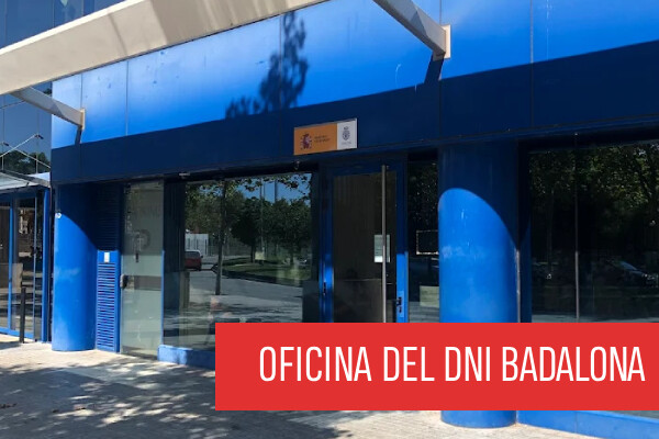 Oficina de extedición del DNI en Badalona (Comisaría de la Policía Nacional)